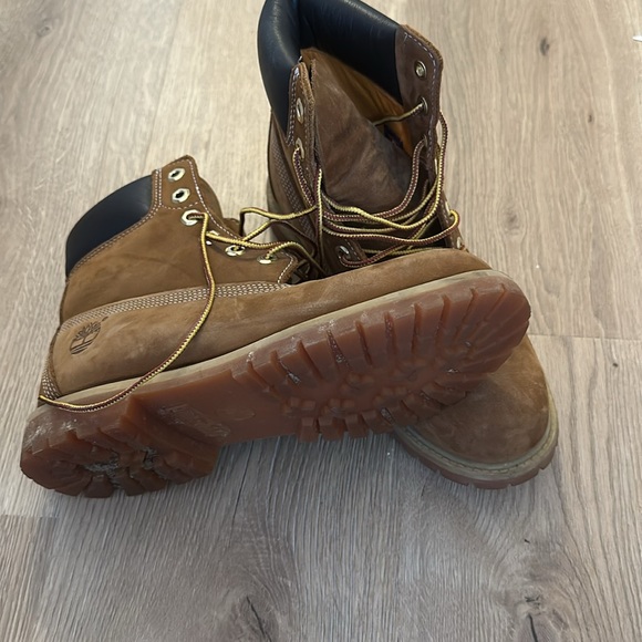 Women’s Timberland Boots 8M - Picture 4 of 4